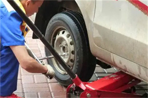 兴海附近拖车24小时服务热线电话