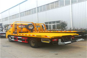 兴海附近拖车救援搭电